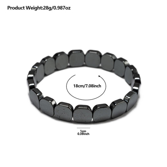 Un bracelet sophistiqué conçu à partir de pierres d'hématite polies