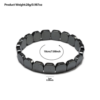 Un bracelet sophistiqué conçu à partir de pierres d'hématite polies